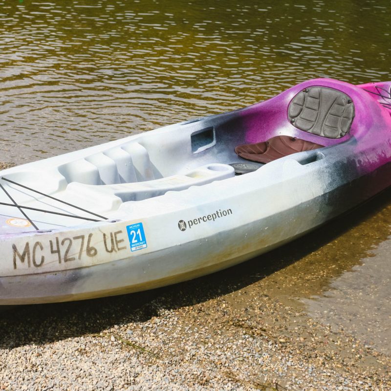 a small boat in a body of water